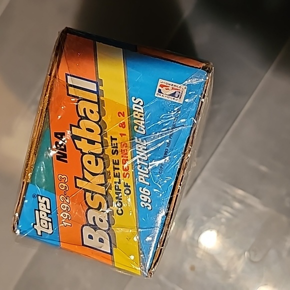 Tops NBA Basketball Cards - Picture 2 of 4